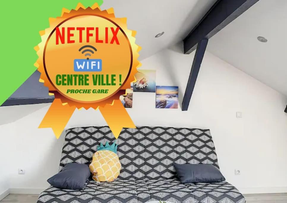 圣康坦Atypique T1 Duplex - Wifi .Parking .Proche .Gare公寓 外观 照片