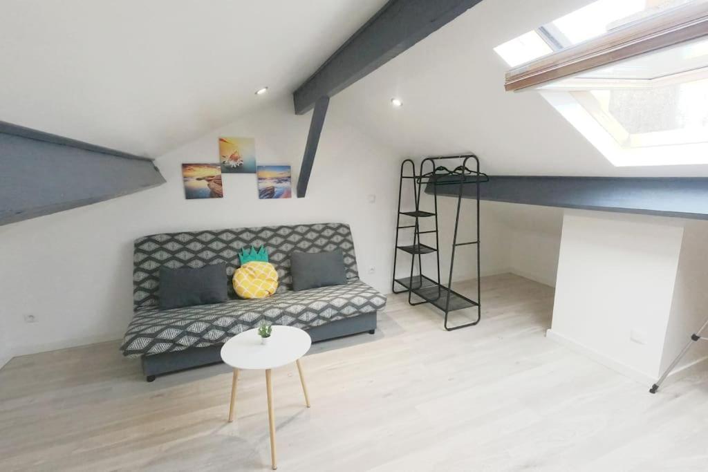 圣康坦Atypique T1 Duplex - Wifi .Parking .Proche .Gare公寓 外观 照片