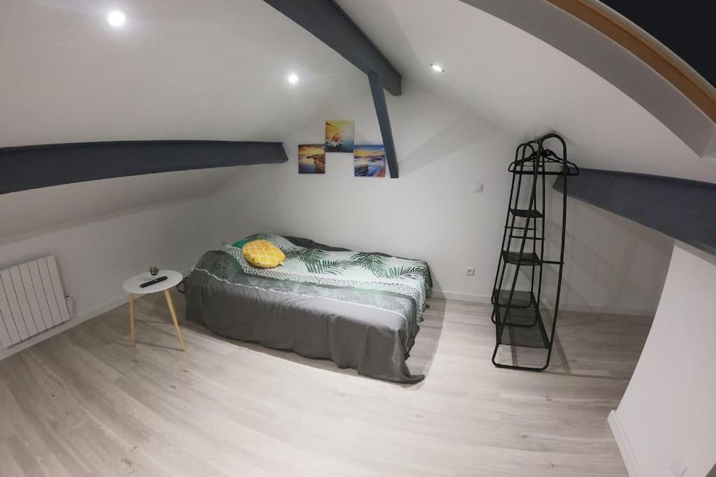 圣康坦Atypique T1 Duplex - Wifi .Parking .Proche .Gare公寓 外观 照片