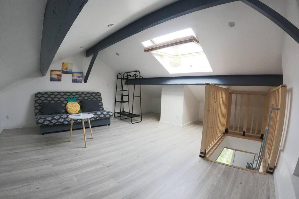 圣康坦Atypique T1 Duplex - Wifi .Parking .Proche .Gare公寓 外观 照片
