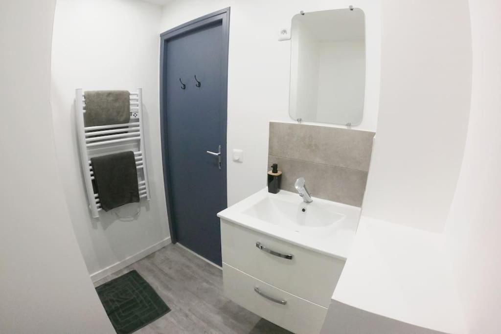 圣康坦Atypique T1 Duplex - Wifi .Parking .Proche .Gare公寓 外观 照片